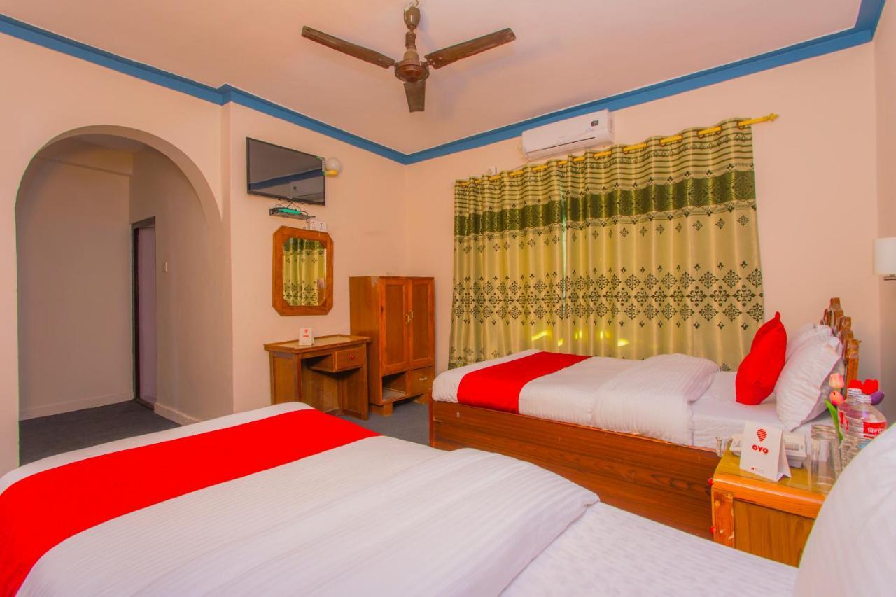 Oyo 227 Hotel Moonstone Pvt Ltd Pokhara Eksteriør billede