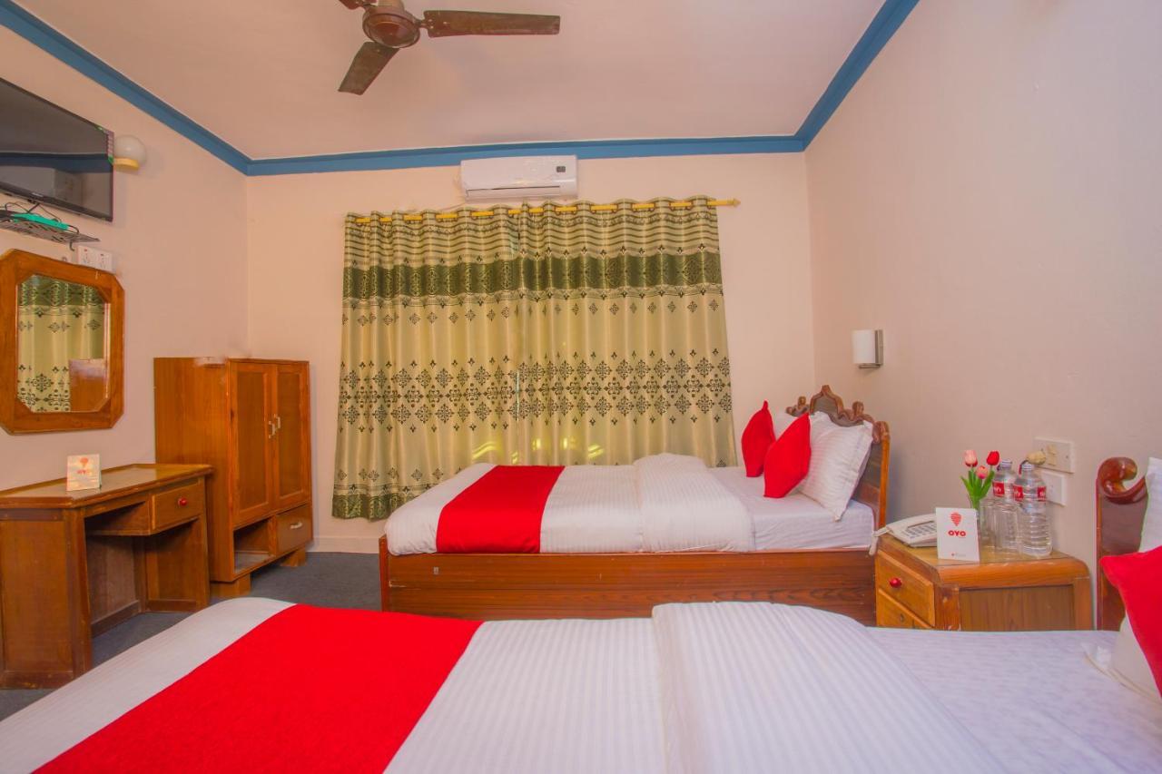 Oyo 227 Hotel Moonstone Pvt Ltd Pokhara Eksteriør billede
