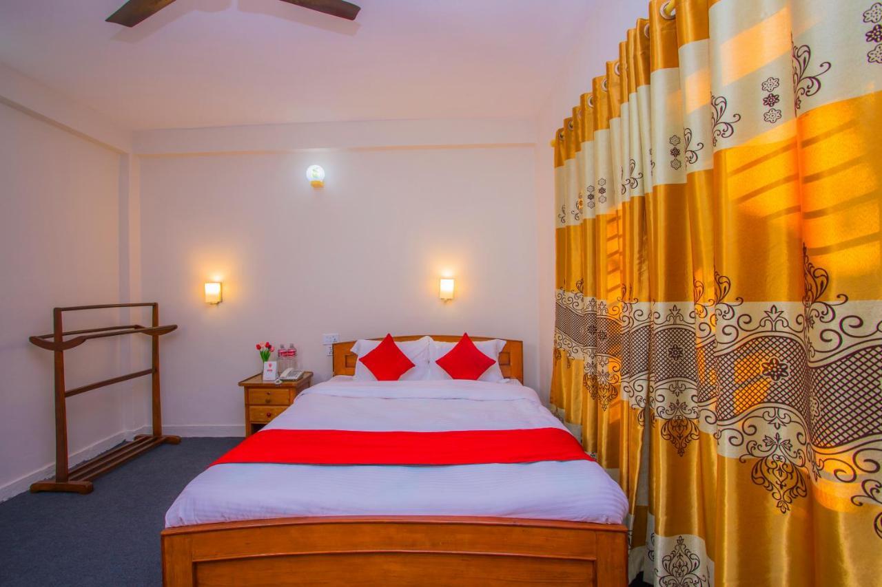 Oyo 227 Hotel Moonstone Pvt Ltd Pokhara Eksteriør billede