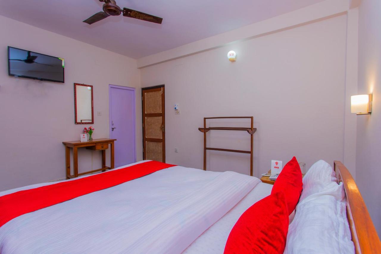 Oyo 227 Hotel Moonstone Pvt Ltd Pokhara Eksteriør billede